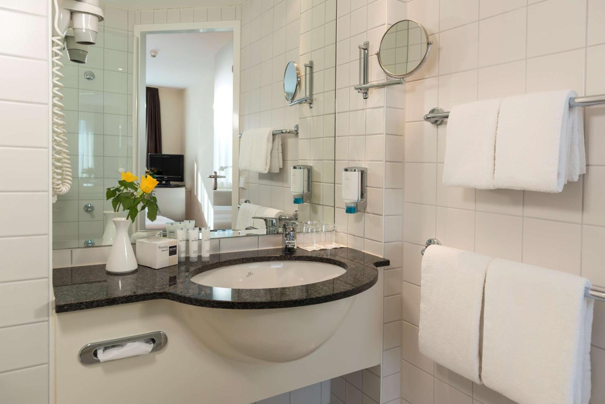 Hotel Essential By Dorint Berlin-adlershof Berlijn